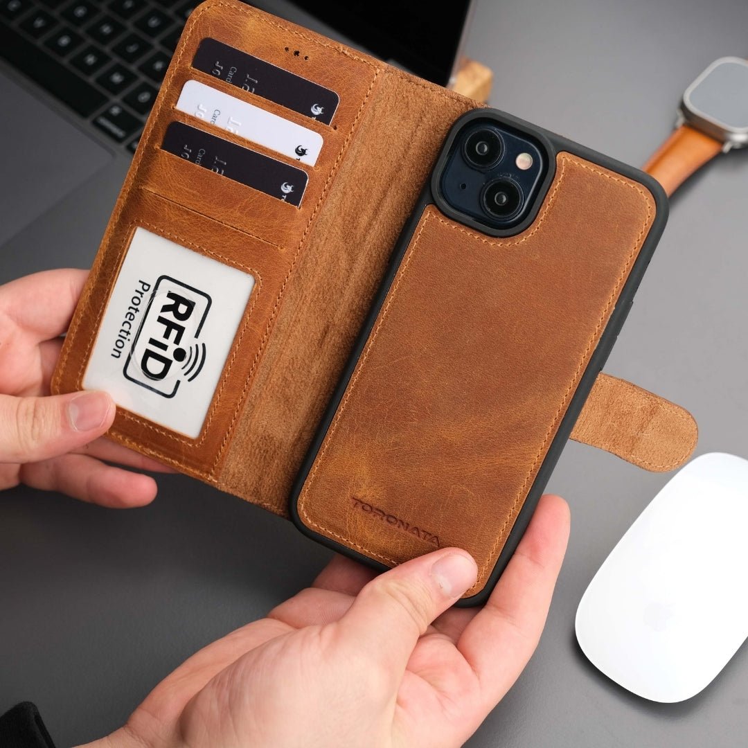 Casper iPhone 17 Leather Wallet Case – MagSafe Compatible