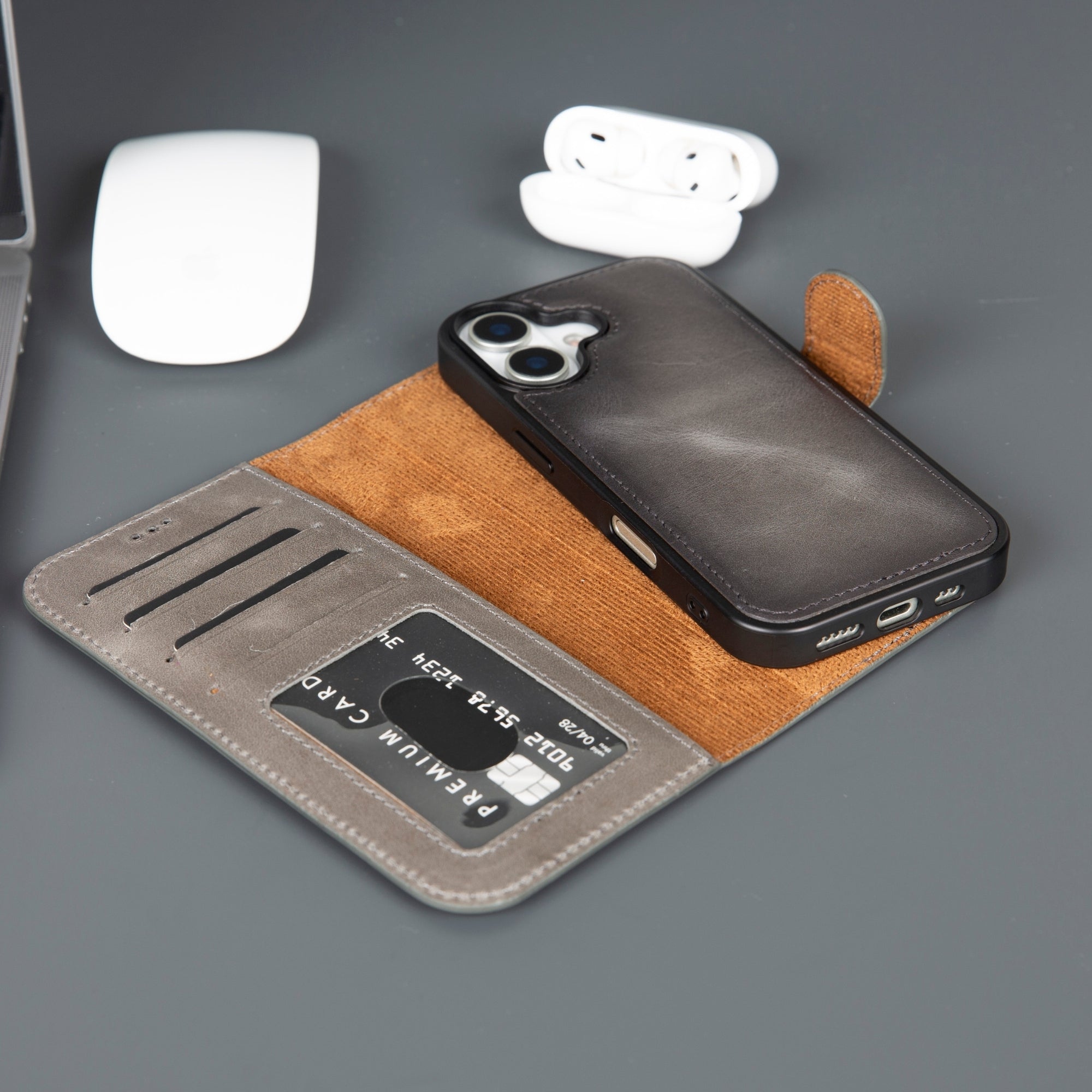 Casper iPhone 17 Leather Wallet Case – MagSafe Compatible